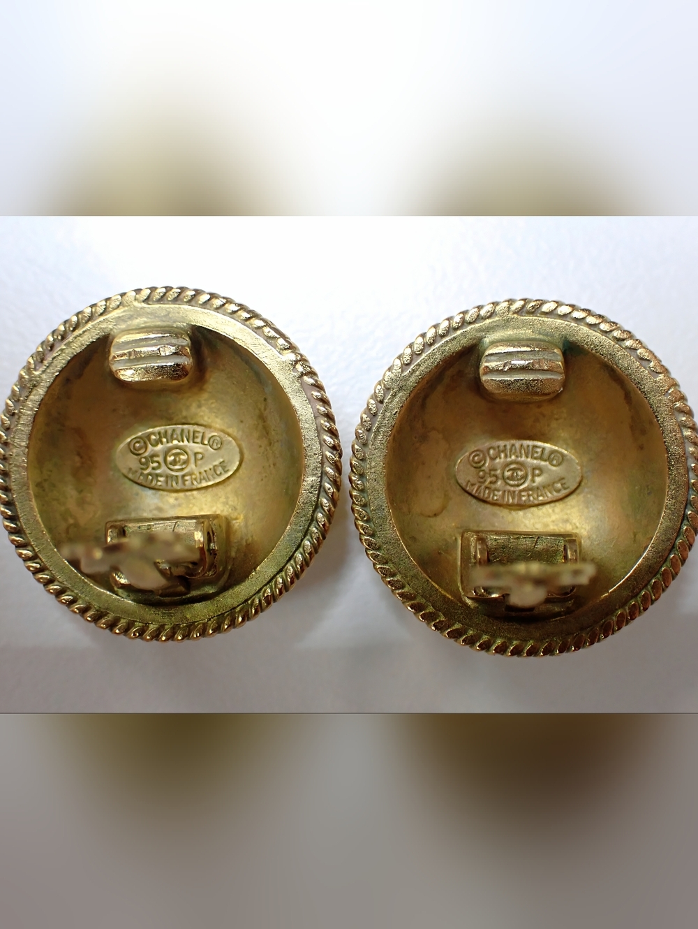 CHANEL CC Earrings Clip On Vintage Gold Plated 95 Circa - Picture 4 of 5